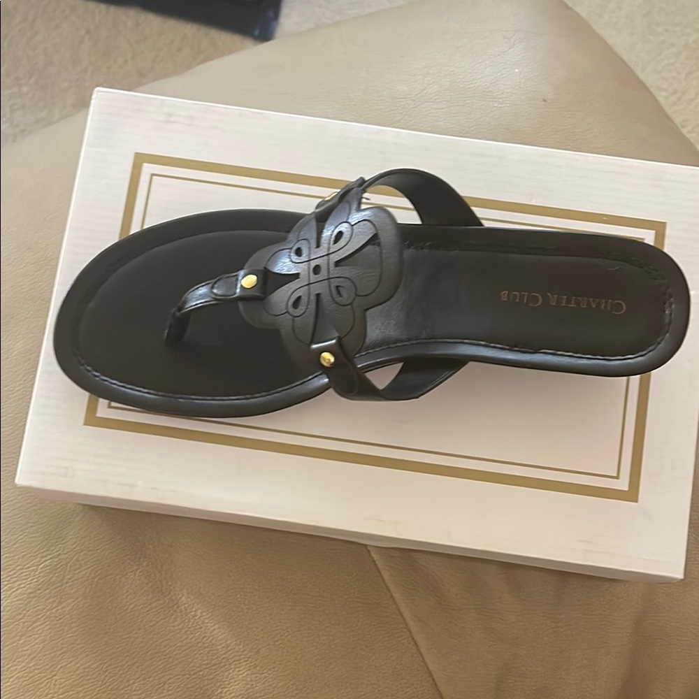 ❣️Sold Charter Club Black Sandals with Sleek Thong Design NIB